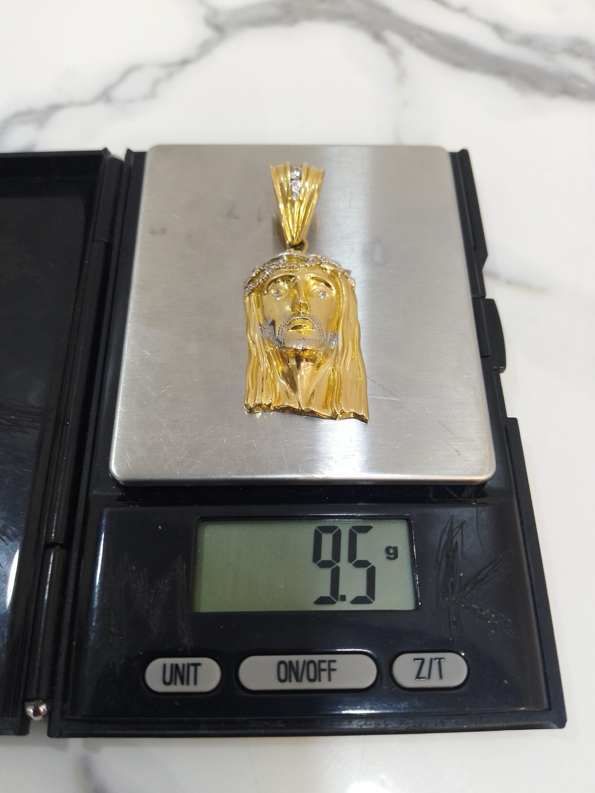 18K Gold Jesus Piece Pendant (9.5g)
