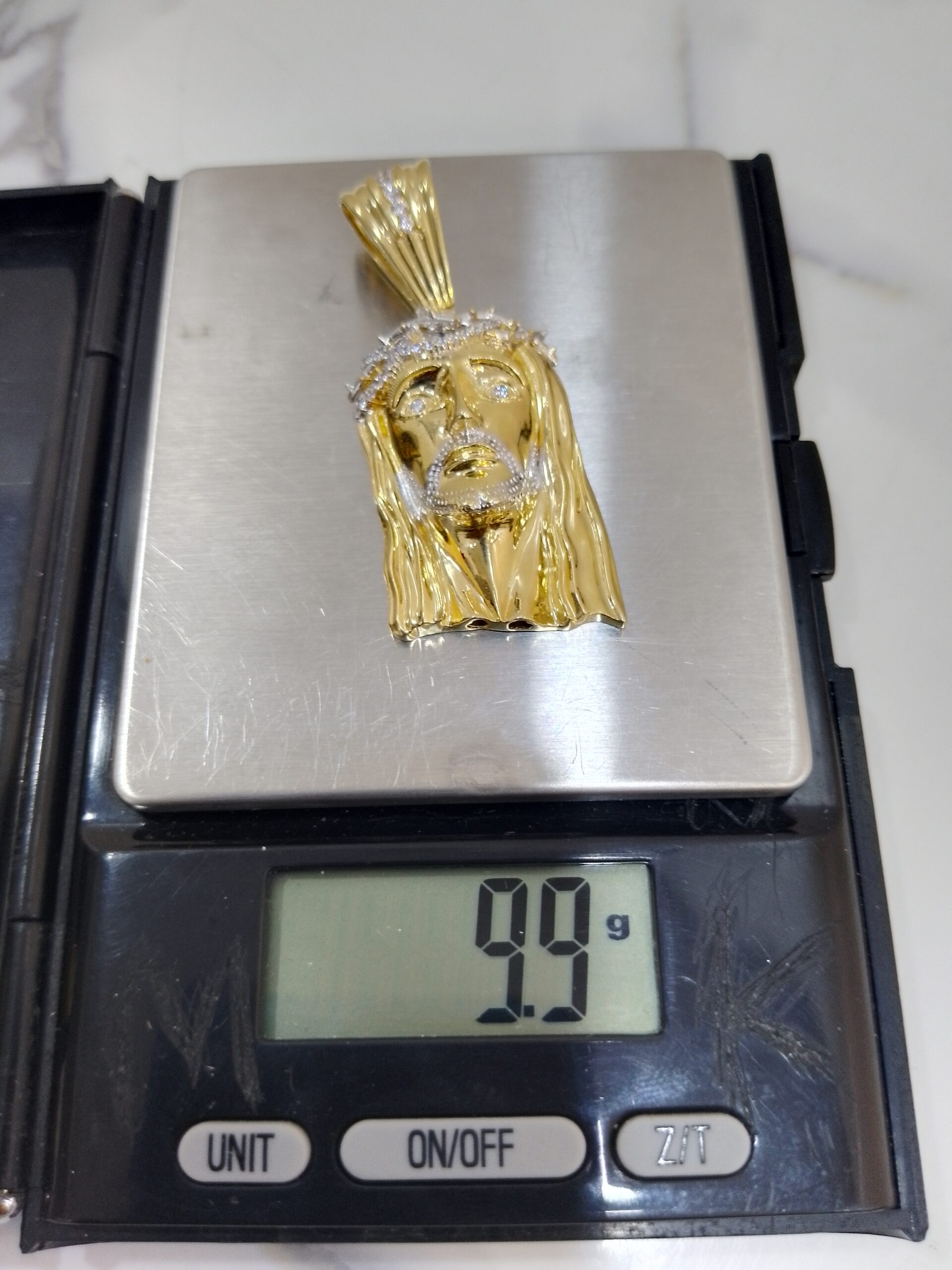 18K Gold Jesus Piece Pendant (9.9g)