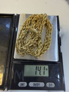 18 Karat Gold Twisted Neck Chain (14.1g)
