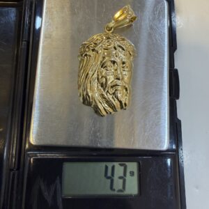 18 karat Gold Jesus Piece Pendant (4.3g)