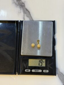 18 Karat Gold Tondo Earring 1.9g