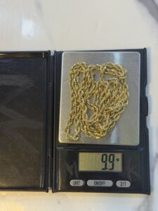 18 Karat Gold Twisted Neck Chain 9.9g 